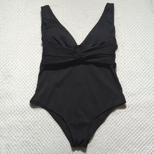 Cupshe Slimming Black Widow Ribbed One Piece Swimsuit